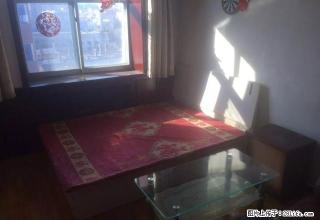 (单间出租)单间干净近公交随时看房简单装修可押一付一房价位低多套房源 - 大连28生活网 dl.28life.com